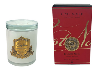 CHRISTMAS CANDLE SAIGON GARDEN | WHITE VESSEL & GOLD BADGE - CGW18542